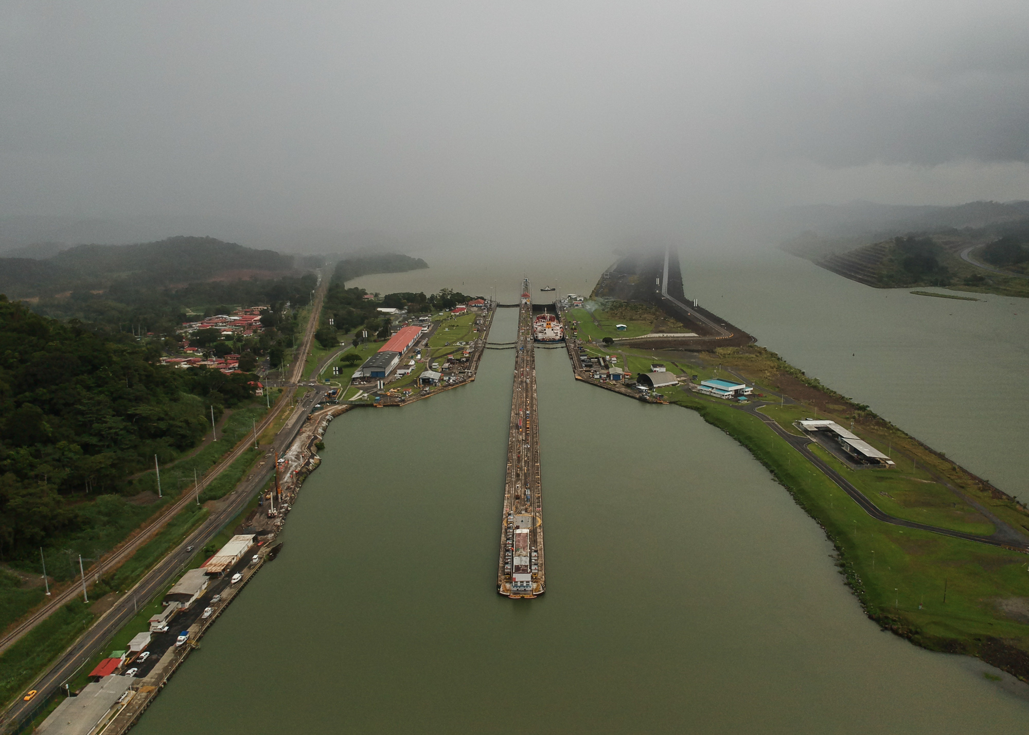 全球海运“咽喉”巴拿马运河执行更严格的航运限度